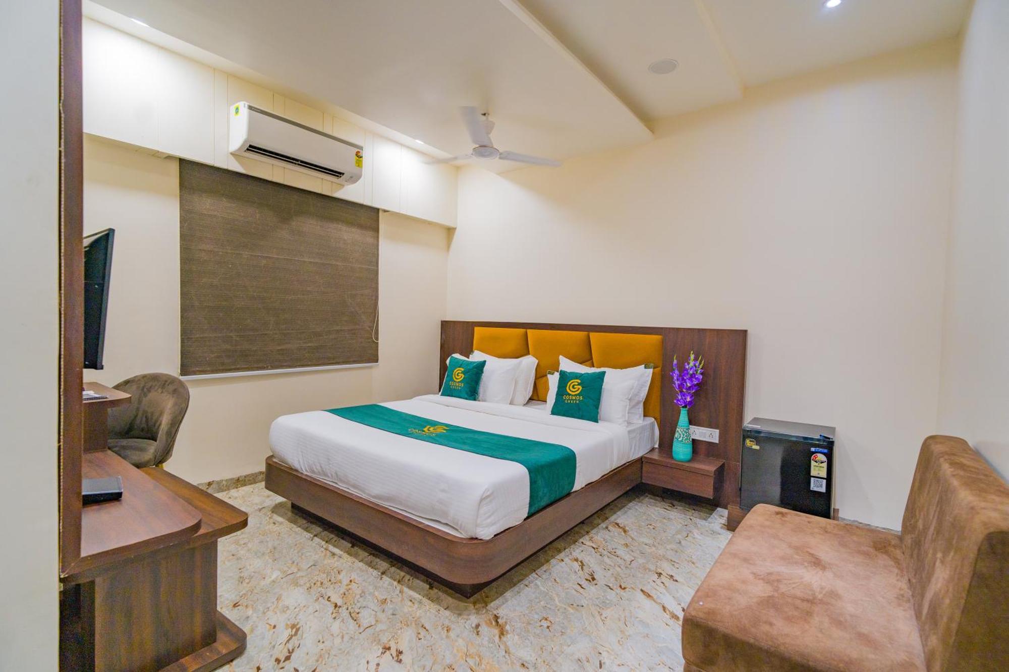 Hotel Kanha Shree By Cosmos Green 印多尔 客房 照片