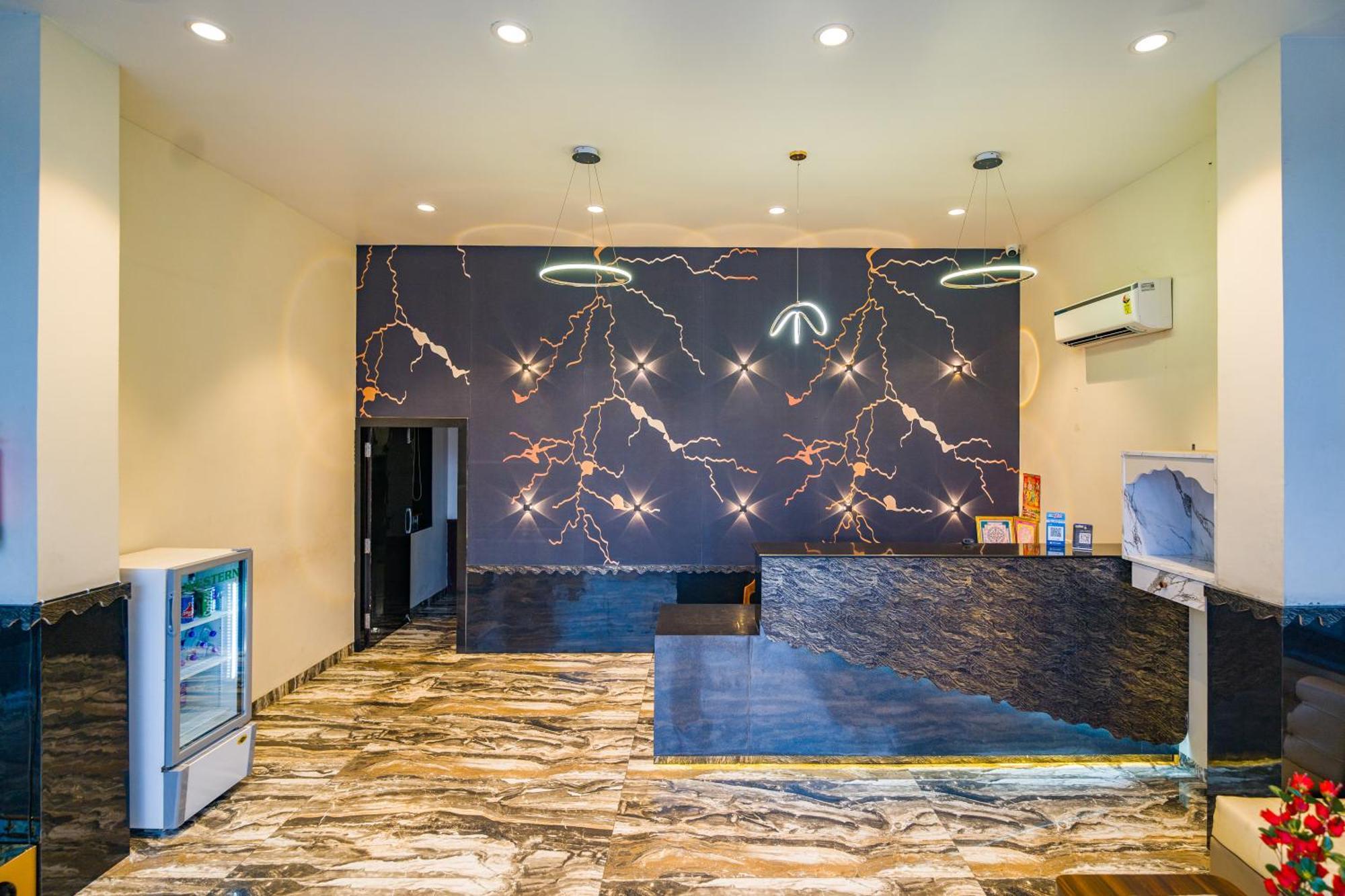 Hotel Kanha Shree By Cosmos Green 印多尔 外观 照片