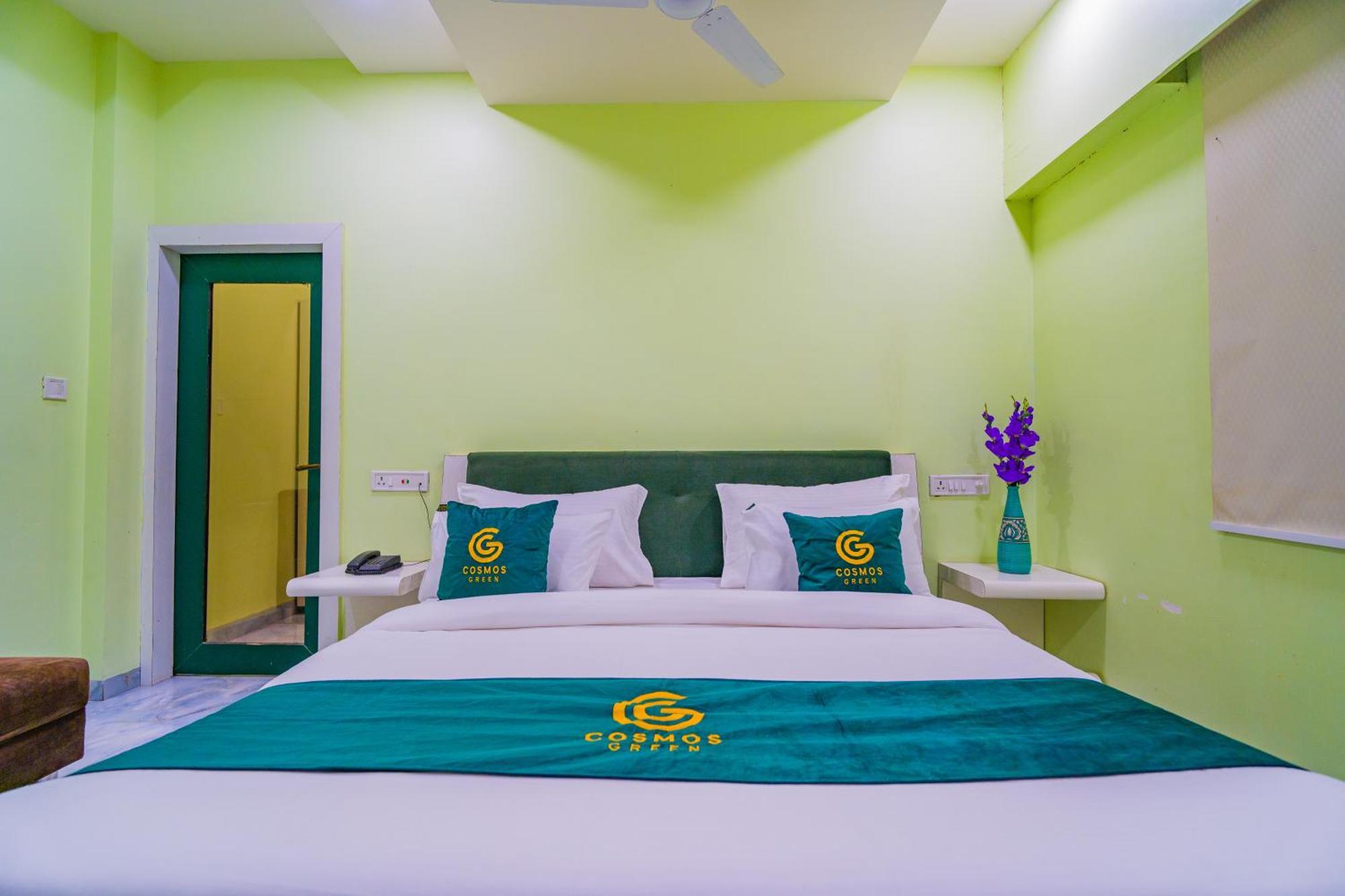 Hotel Kanha Shree By Cosmos Green 印多尔 客房 照片